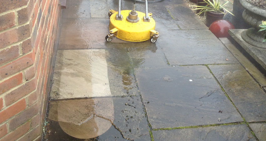 Hallawells Drive and Patio Cleaning